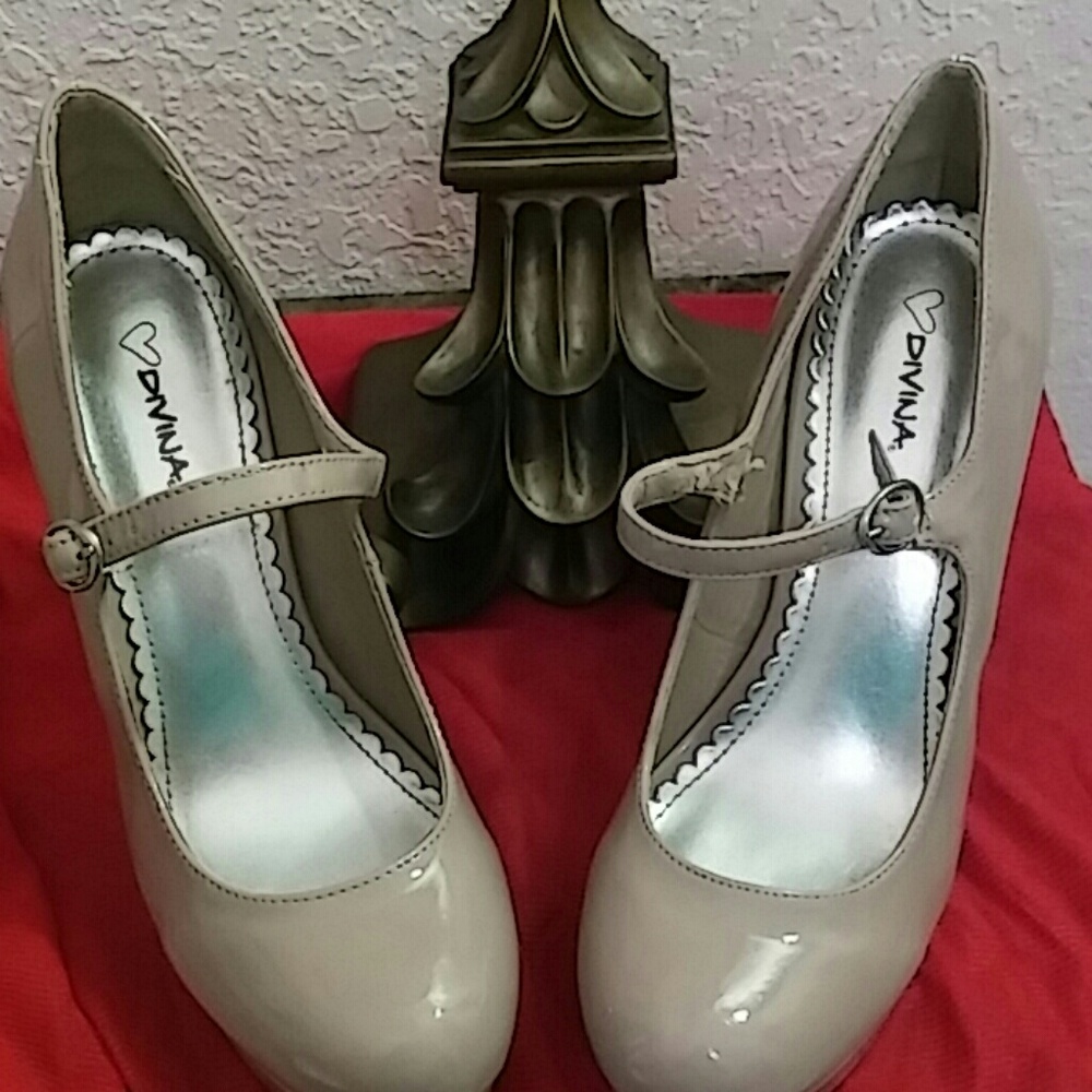 Divina high heel shoes